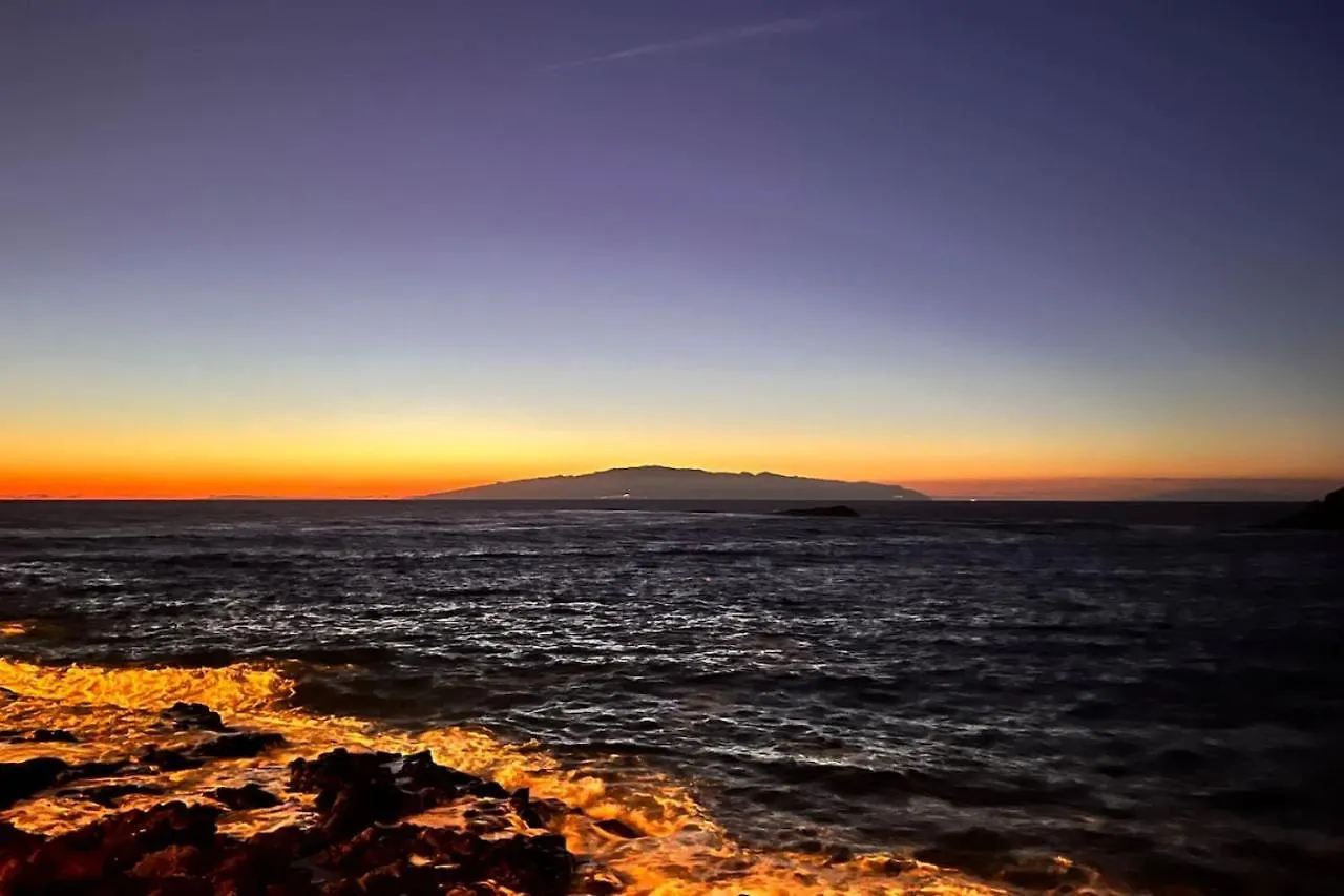 Tenerife365 Ac Sunset Ocean City Mountain View 0*, Costa Adeje (Tenerife)